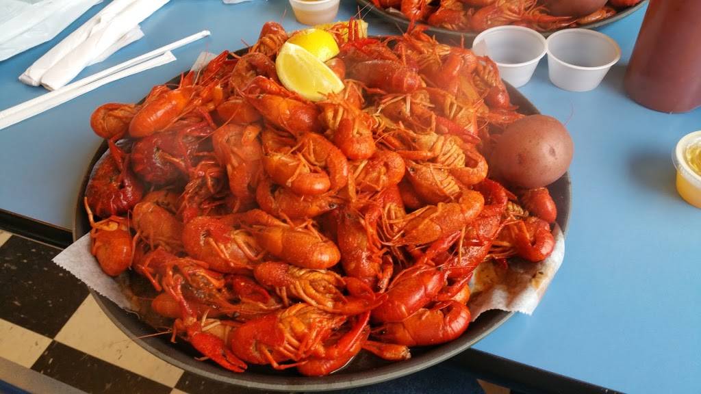 Fannett Seafood | restaurant | 18746 FM 365, Beaumont, TX 77705, USA | 4097942177 OR +1 409-794-2177