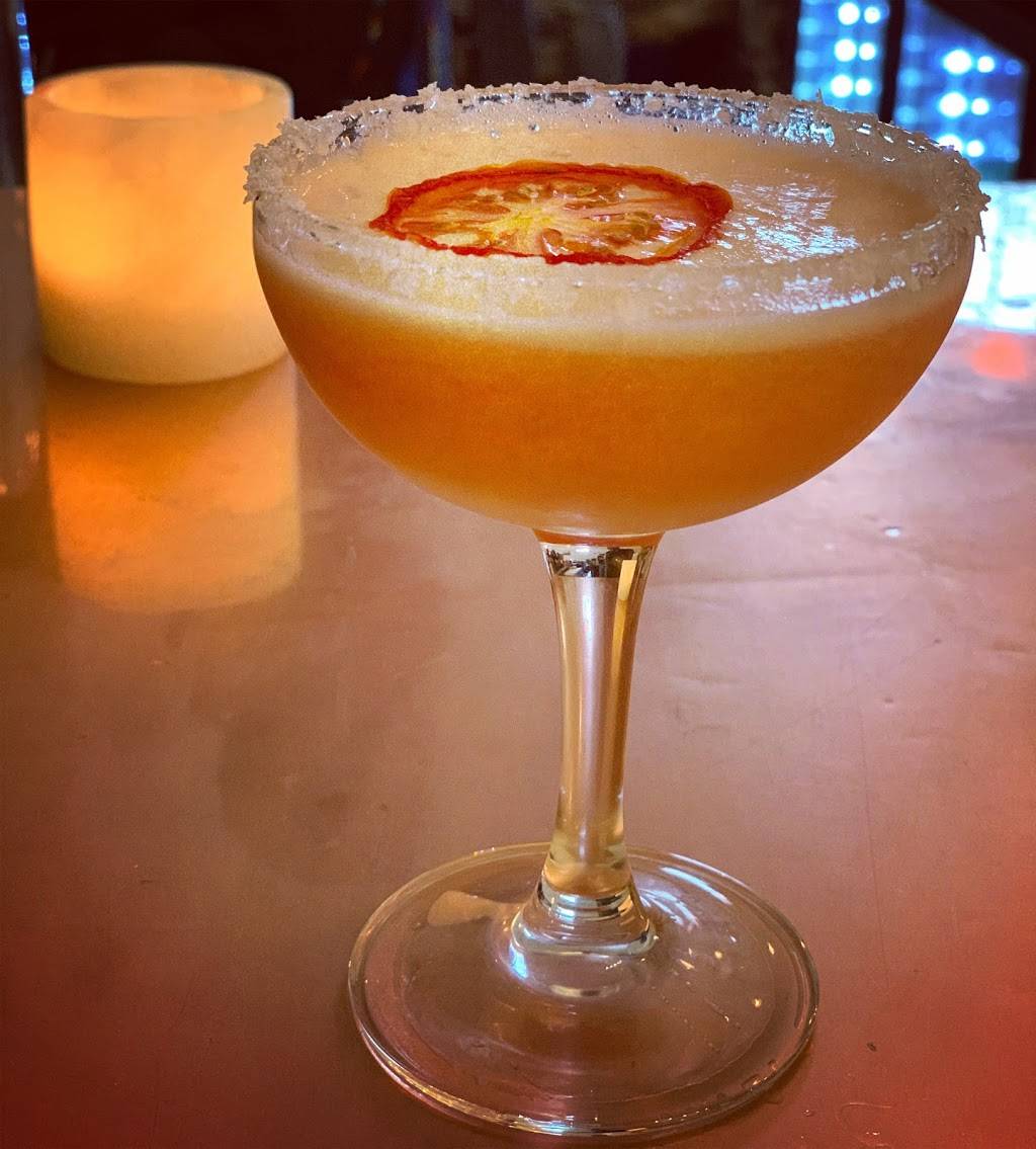 Cielo Rojo Restaurante | restaurant | 7056 Carroll Ave, Takoma Park, MD 20912, USA | 3017550833 OR +1 301-755-0833