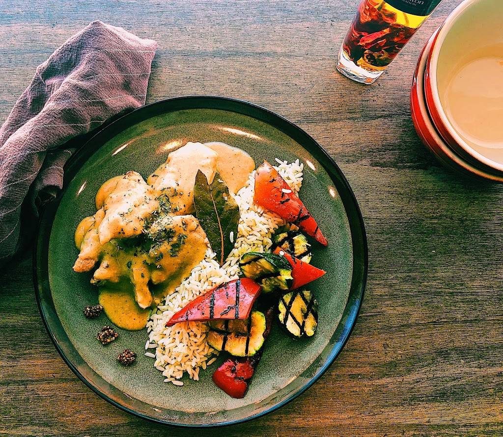 Marmiton service de traiteur Inc (le) | restaurant | 346 Rue Racine, Granby, QC J2G 3B8, Canada | 4503604889 OR +1 450-360-4889