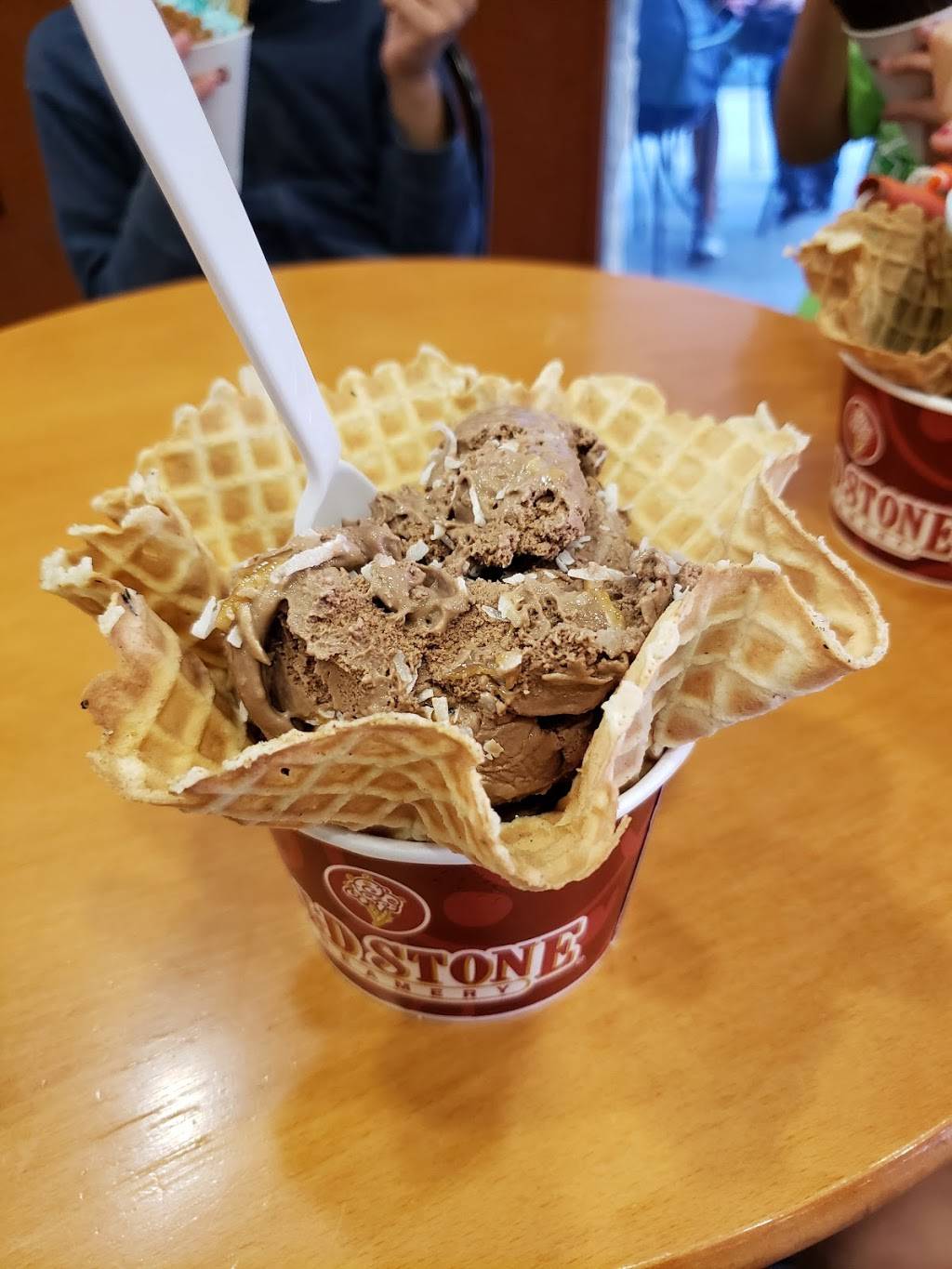 Cold Stone Creamery | bakery | 1750 N Loop 1604 E Ste 104, San Antonio, TX 78232, USA | 2104907500 OR +1 210-490-7500