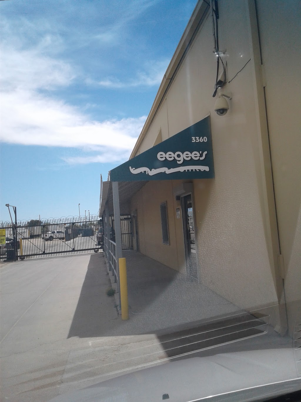 Eegees Corporate | restaurant | 3360 E Ajo Way, Tucson, AZ 85713, USA | 5202943333 OR +1 520-294-3333