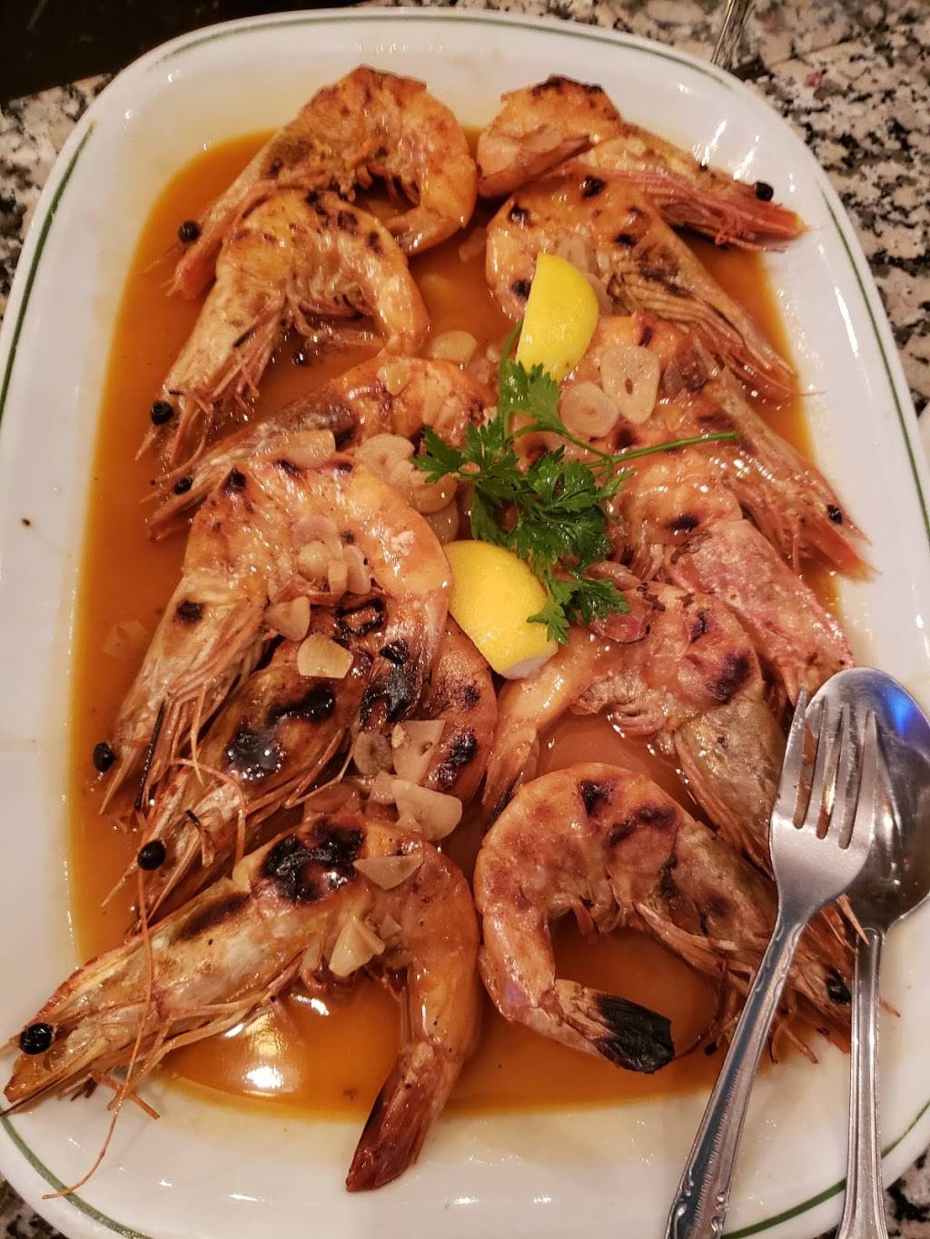 Estrela Ponderosa | restaurant | 85 Niagara St, Newark, NJ 07105, USA | 9733444484 OR +1 973-344-4484