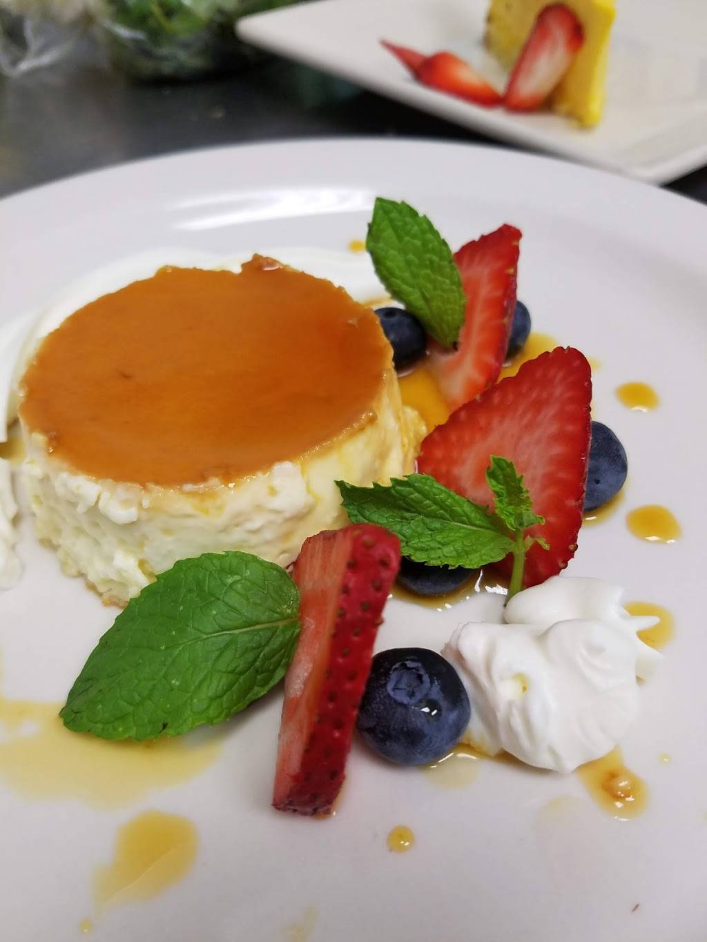 Comedor y Pupuseria San Alejo | restaurant | 1819 East-West Hwy, Chillum, MD 20783, USA | 2407143342 OR +1 240-714-3342