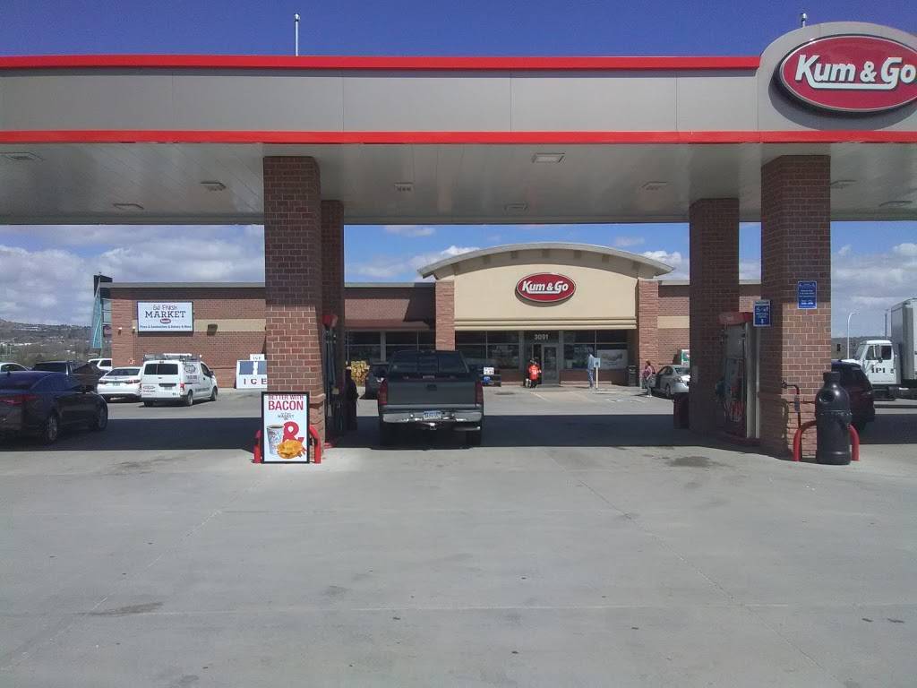 Kum & Go | meal takeaway | 3091 N Chestnut St, Colorado Springs, CO 80907, USA | 7194244580 OR +1 719-424-4580