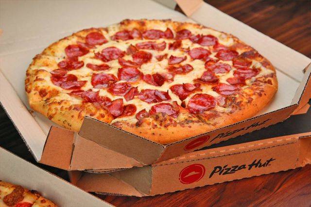 Pizza Hut | restaurant | 3165 Navarre Ave, Oregon, OH 43616, USA | 4196901550 OR +1 419-690-1550