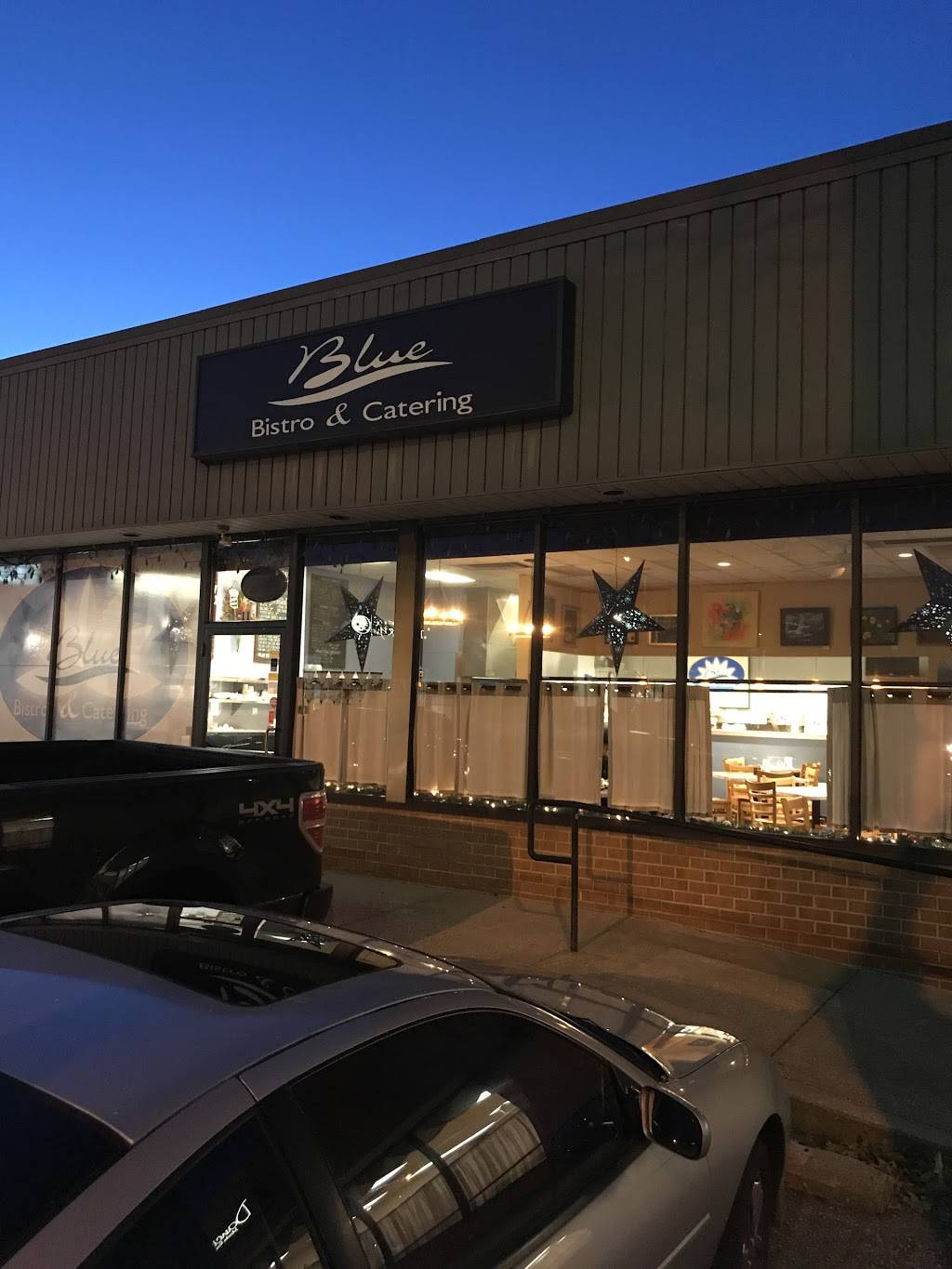 Blue Bistro & Catering | restaurant | 330 140 Village Rd, Westminster, MD 21157, USA | 4108710900 OR +1 410-871-0900