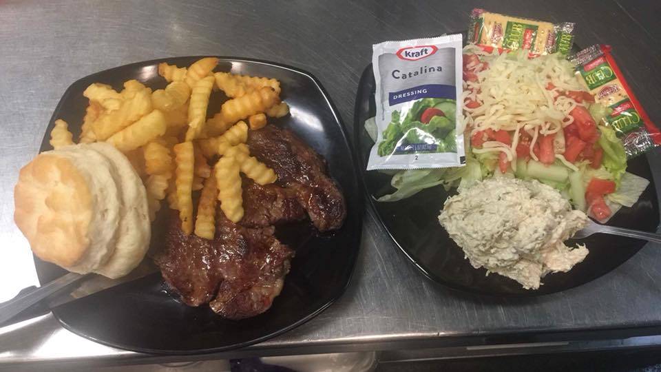 No Wake Market And Grill | restaurant | 1183 Sharps Chapel Rd, Sharps Chapel, TN 37866, USA | 8652783834 OR +1 865-278-3834