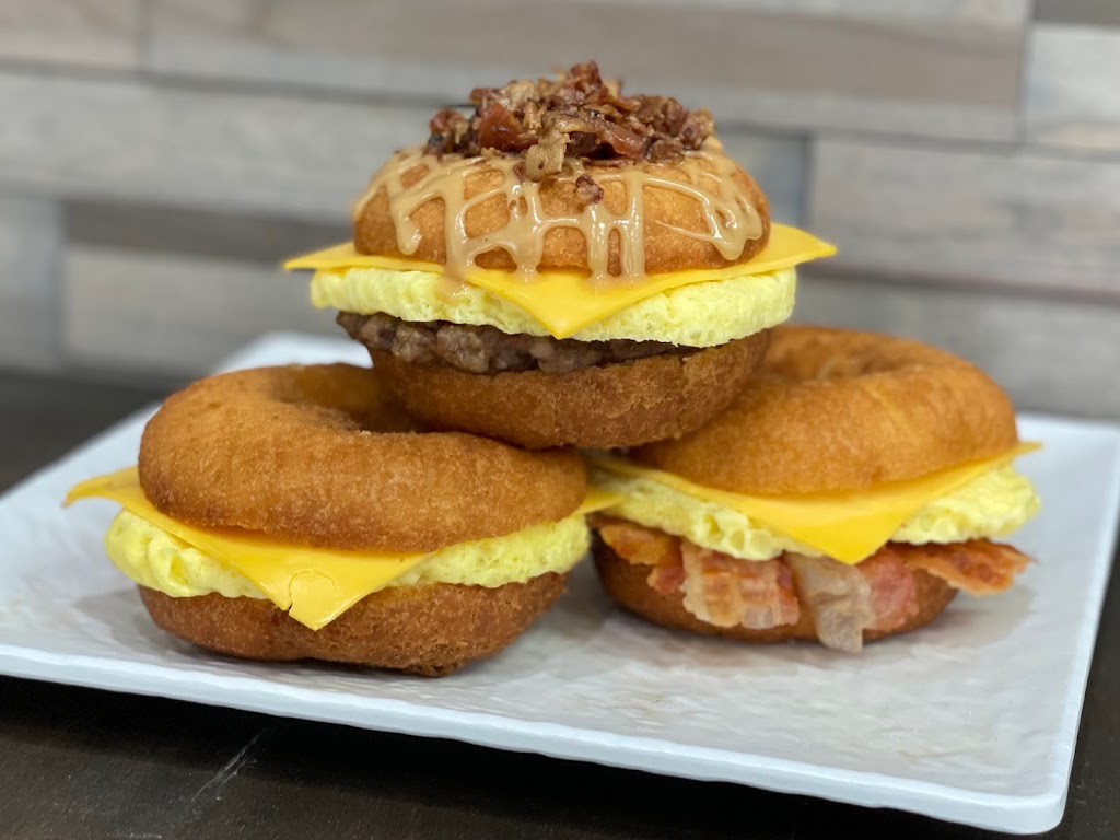 Ohana Donuts & Ice Cream | bakery | 11640 Brooks School Rd Suite 100, Fishers, IN 46037, USA | 3172880922 OR +1 317-288-0922