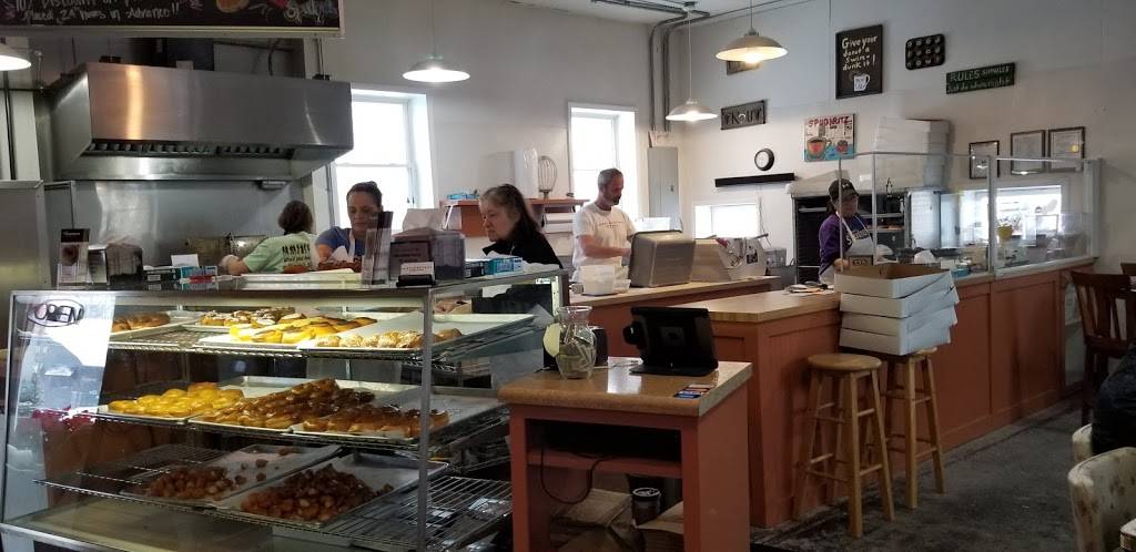 Wymans Spudnuts | bakery | 1104 US-71, Okoboji, IA 51355, USA | 7123326293 OR +1 712-332-6293