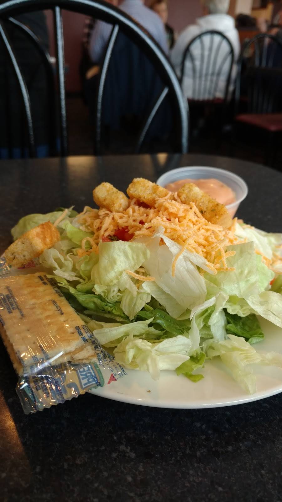 Family Table Restaurant | restaurant | 511 Hawkeye Ave SW, Le Mars, IA 51031, USA | 7125464016 OR +1 712-546-4016