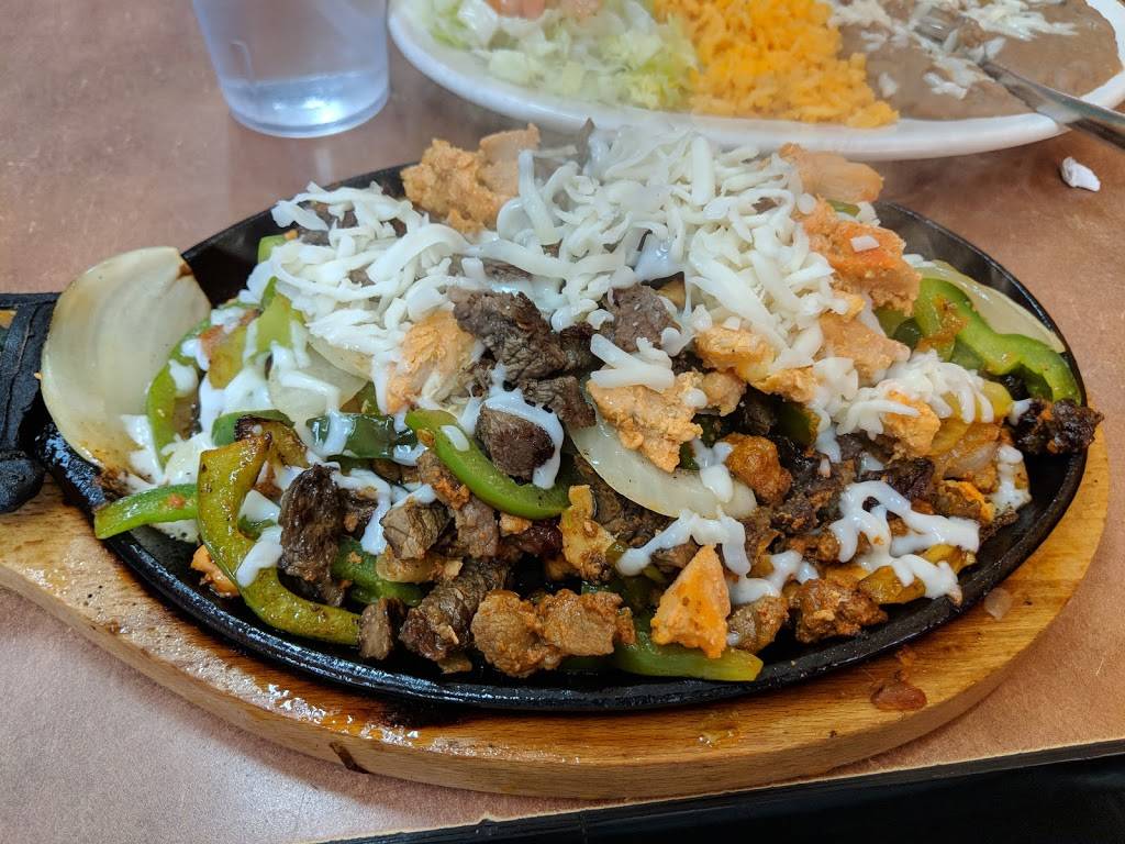 La Huasteca Mexican Restaurant | restaurant | 1811 Plainfield Ave NE, Grand Rapids, MI 49505, USA | 6164477733 OR +1 616-447-7733