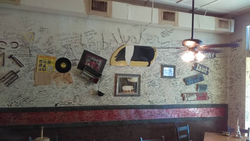 Pioneer BBQ | restaurant | 213 N Nixon Ave, Nixon, TX 78140, USA | 5127813005 OR +1 512-781-3005