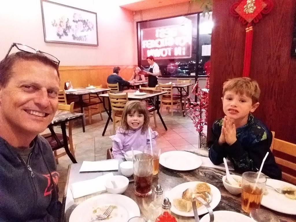 Yat Sing Restaurant | restaurant | 38 Woodside Rd, Redwood City, CA 94061, USA | 6503688889 OR +1 650-368-8889