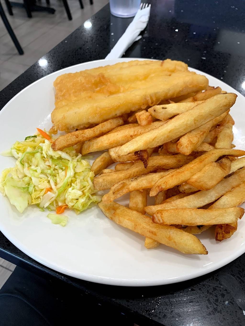 Halibut House Fish & Chips | restaurant | 54 Wilson St W, Ancaster, ON L9G 3T8, Canada | 9053046777 OR +1 905-304-6777