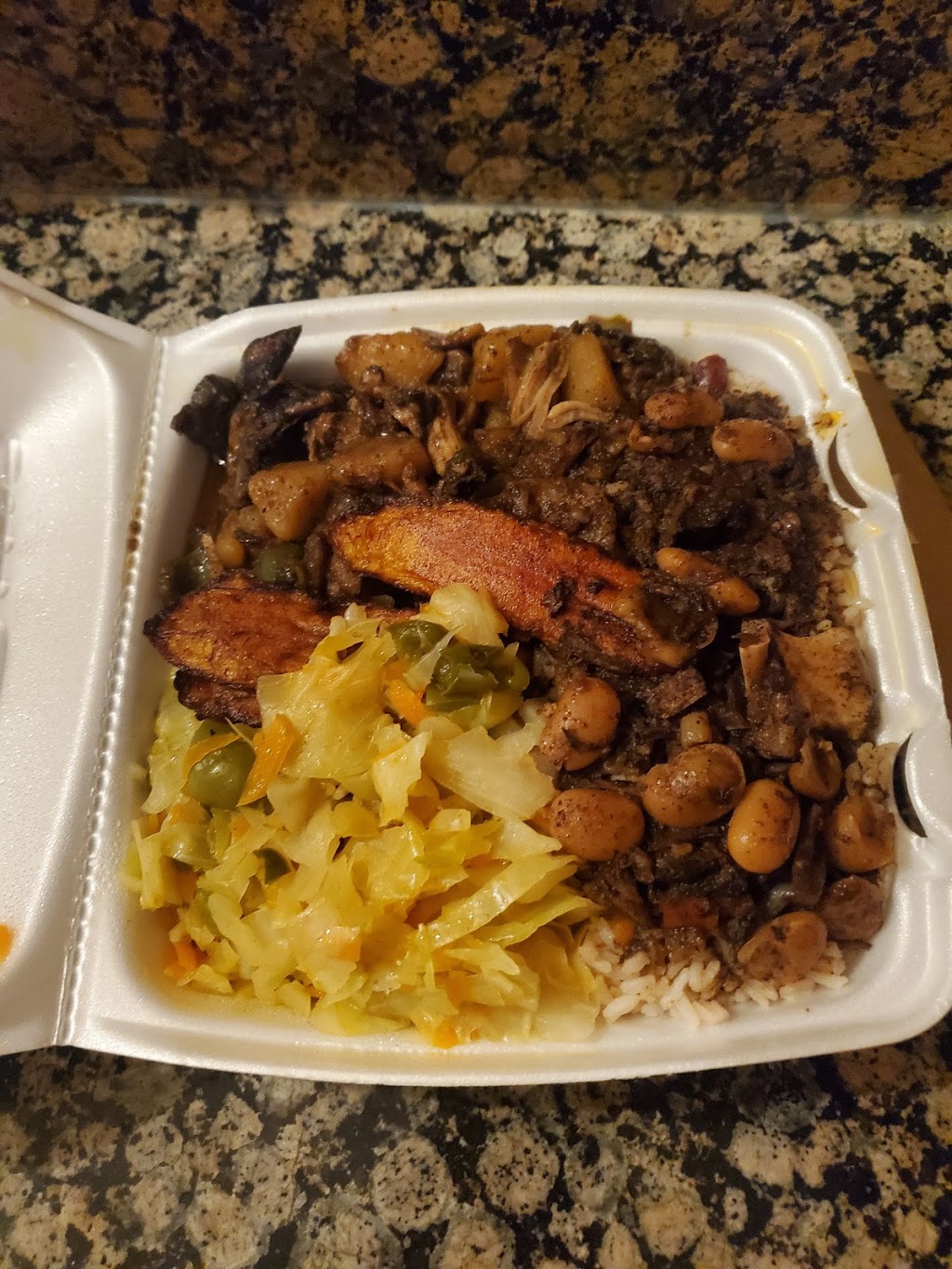 Jamaica cuse | restaurant | 731 James St, Syracuse, NY 13203, USA | 3153994027 OR +1 315-399-4027