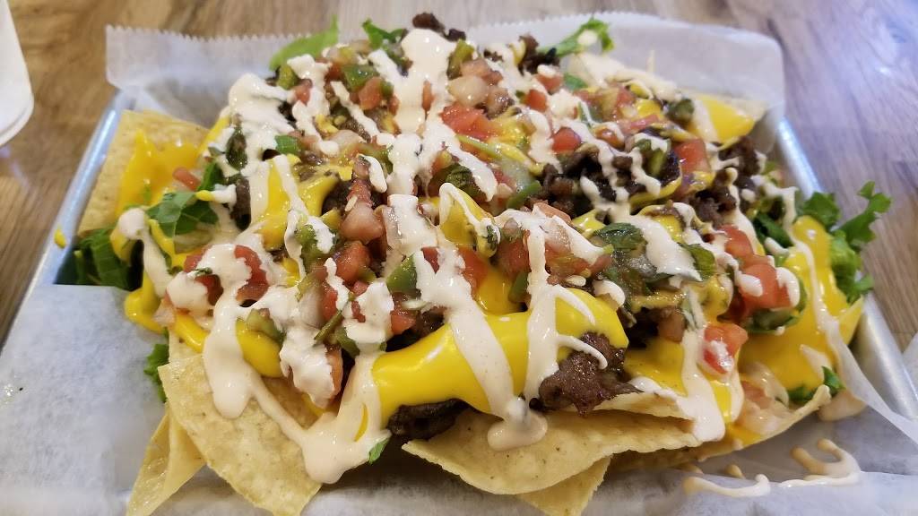 Banh Mi and Tea Company | cafe | 2130 Ayrsley Town Blvd, Charlotte, NC 28273, USA | 9802265239 OR +1 980-226-5239