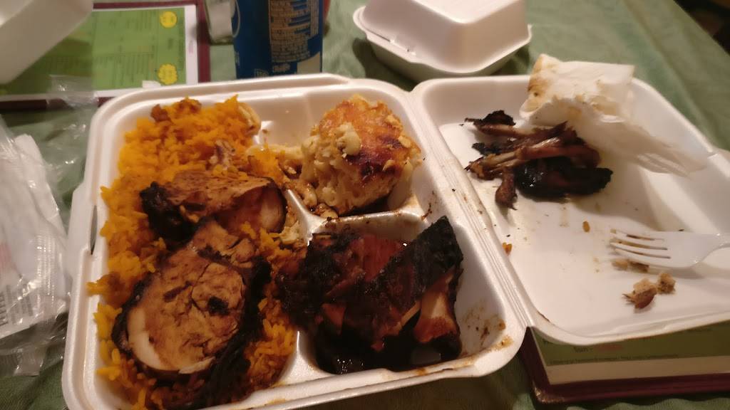 Finga Lickin Caribbean Eatery | restaurant | 2838 The Plaza, Charlotte, NC 28205, USA | 9804305120 OR +1 980-430-5120