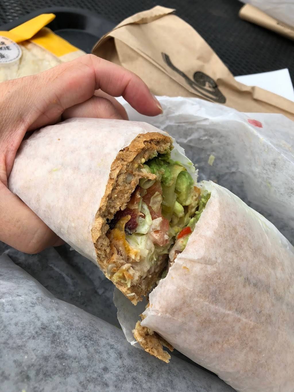 Potbelly Sandwich Shop | restaurant | 44060 Pipeline Plaza Ste 100, Ashburn, VA 20147, USA | 5712230018 OR +1 571-223-0018