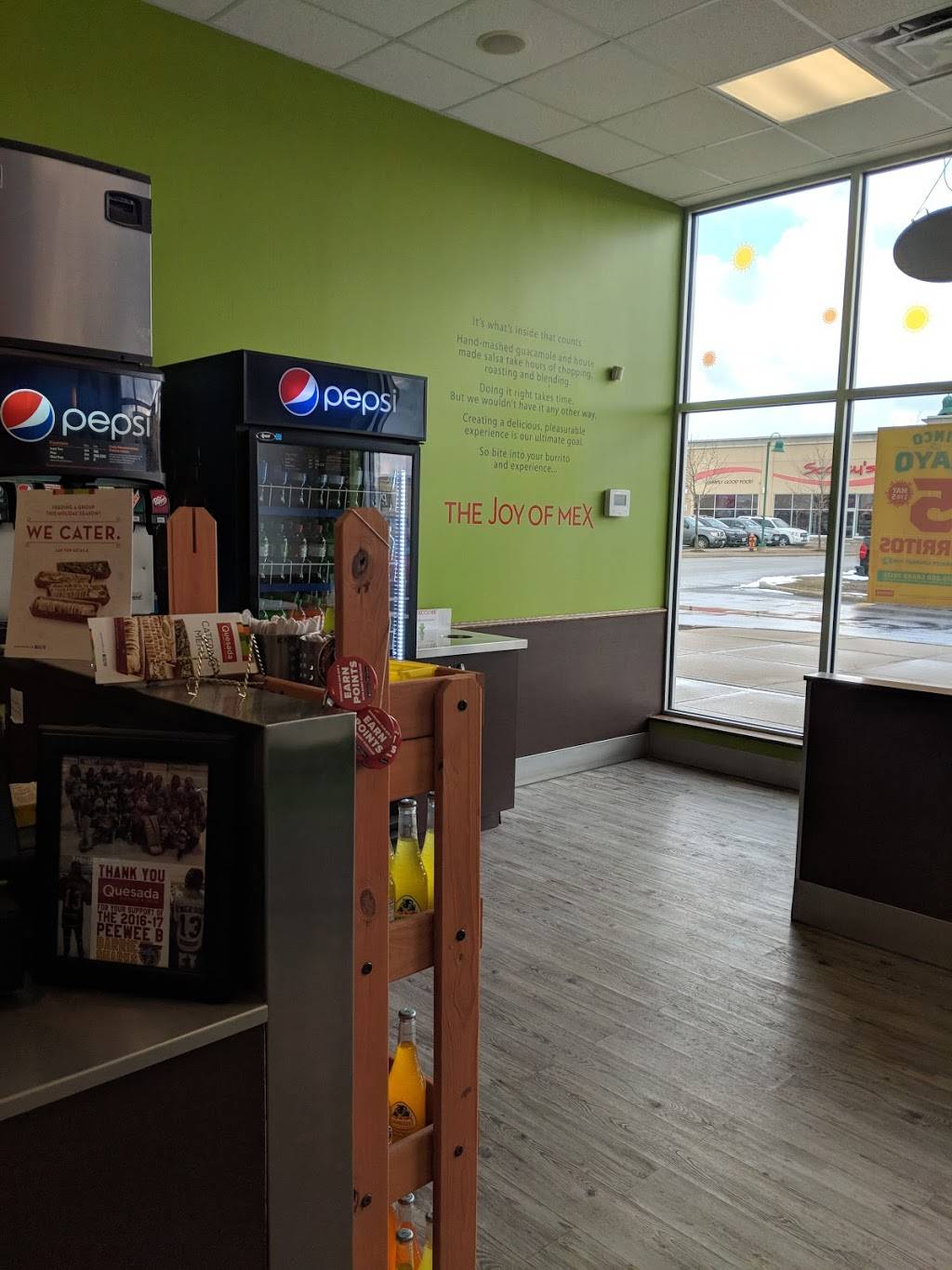 Quesada Burritos & Tacos | restaurant | 642 Yonge St #3, Barrie, ON L4N 4E6, Canada | 7057375225 OR +1 705-737-5225