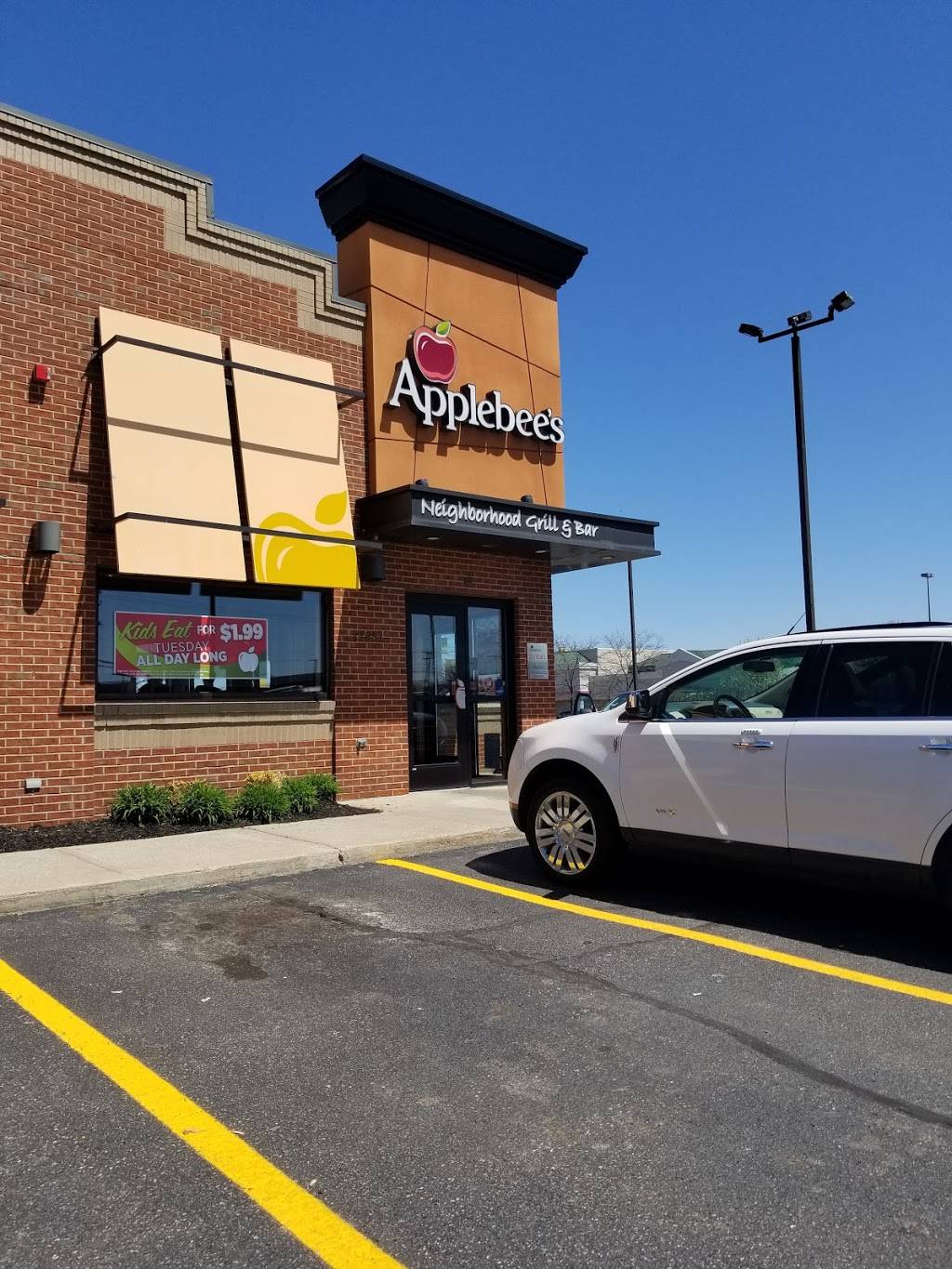 Applebees Grill + Bar | restaurant | 27851 23 Mile Rd, New Baltimore, MI 48051, USA | 5869497010 OR +1 586-949-7010