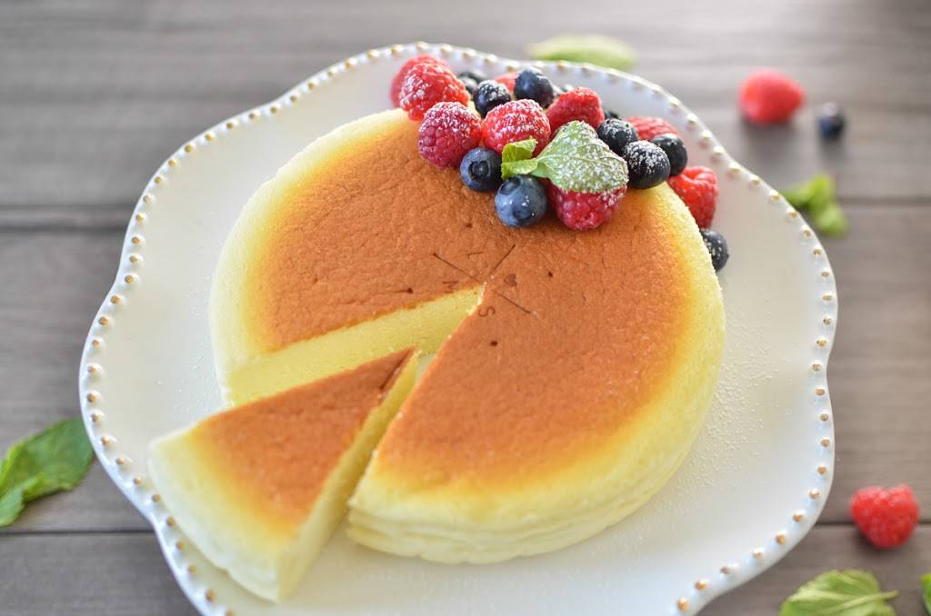 Love Me Sweet | bakery | 300 Borough Dr Suite 226, Scarborough, ON M1P 4P5, Canada | 6478941399 OR +1 647-894-1399