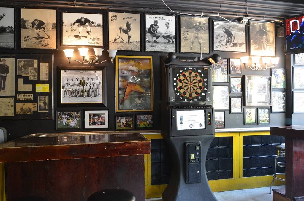 Fieldhouse Iowa City | restaurant | 118 S Dubuque St, Iowa City, IA 52240, USA | 3193415872 OR +1 319-341-5872