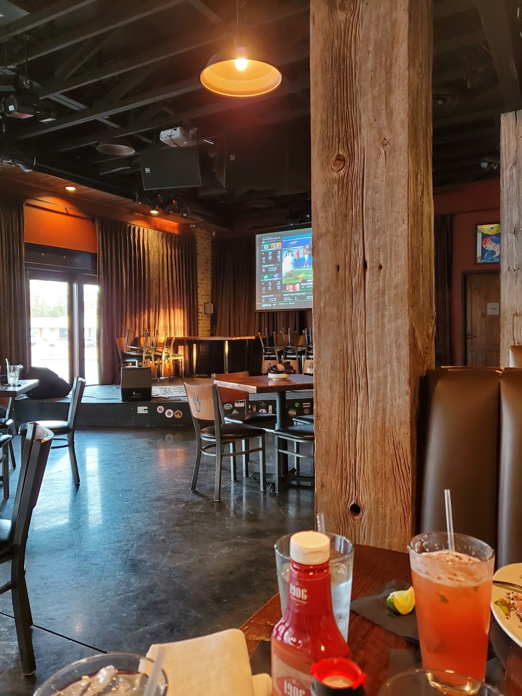 Spirits Food & Friends | restaurant | 1200 Texas Ave, Alexandria, LA 71301, USA | 3184454491 OR +1 318-445-4491