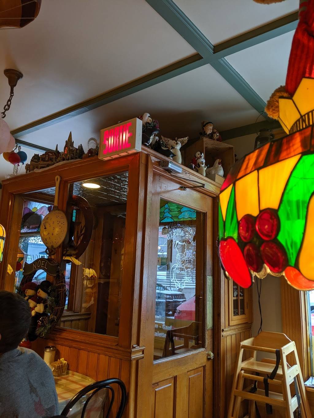 Restaurant des Monts | restaurant | 88 Rue Saint Vincent, Sainte-Agathe-des-Monts, QC J8C 2A7, Canada | 8193268830 OR +1 819-326-8830