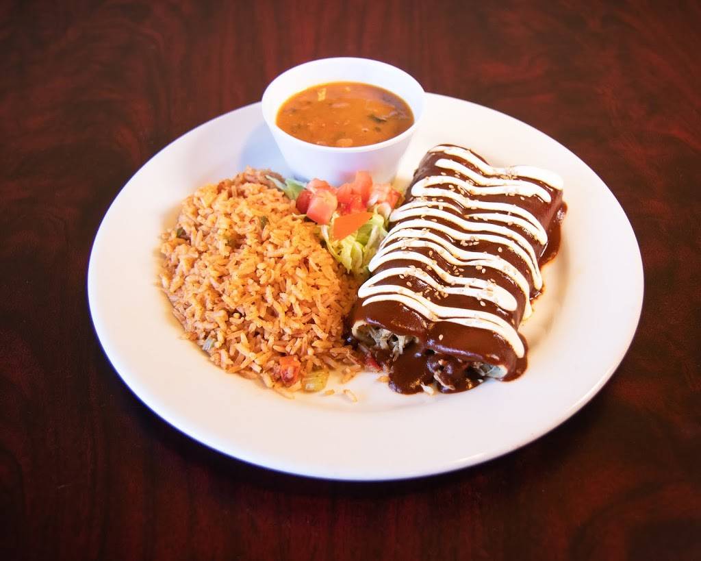 El Huarache | restaurant | 2113 Wells Branch Pkwy #1000, Austin, TX 78728, USA | 5123665066 OR +1 512-366-5066