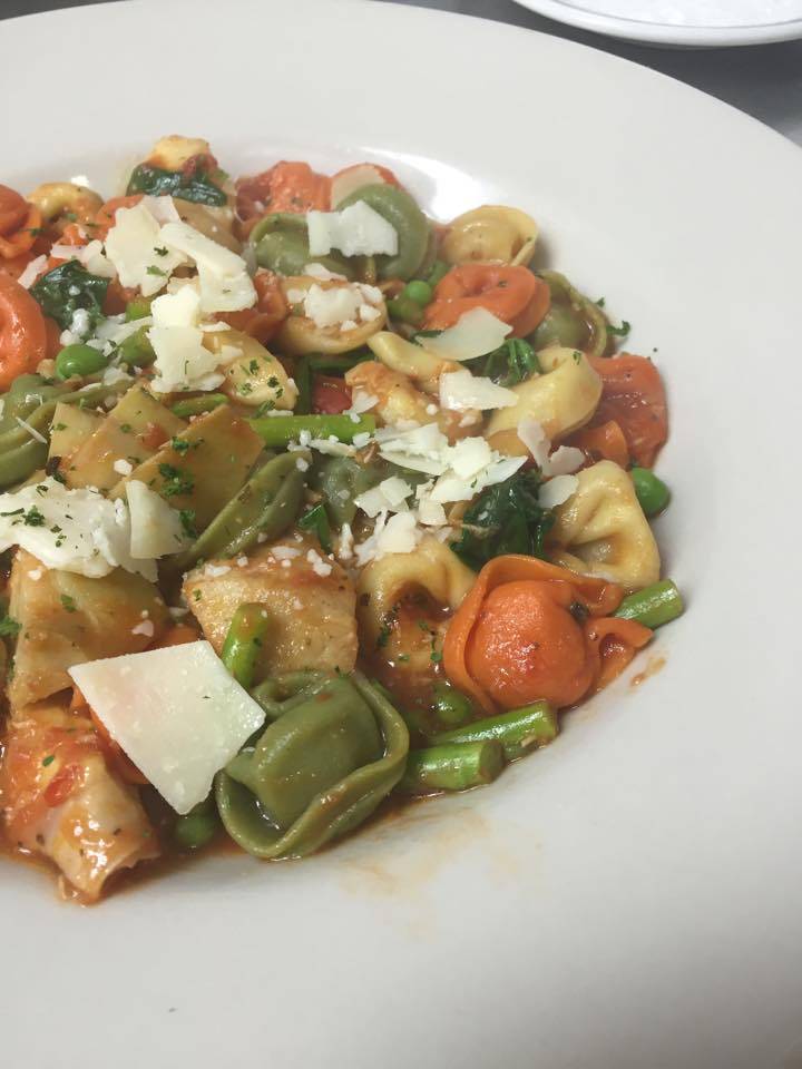 Pinocchios Incredible Italian | restaurant | 1751 Hover St, Longmont, CO 80501, USA | 3038349347 OR +1 303-834-9347