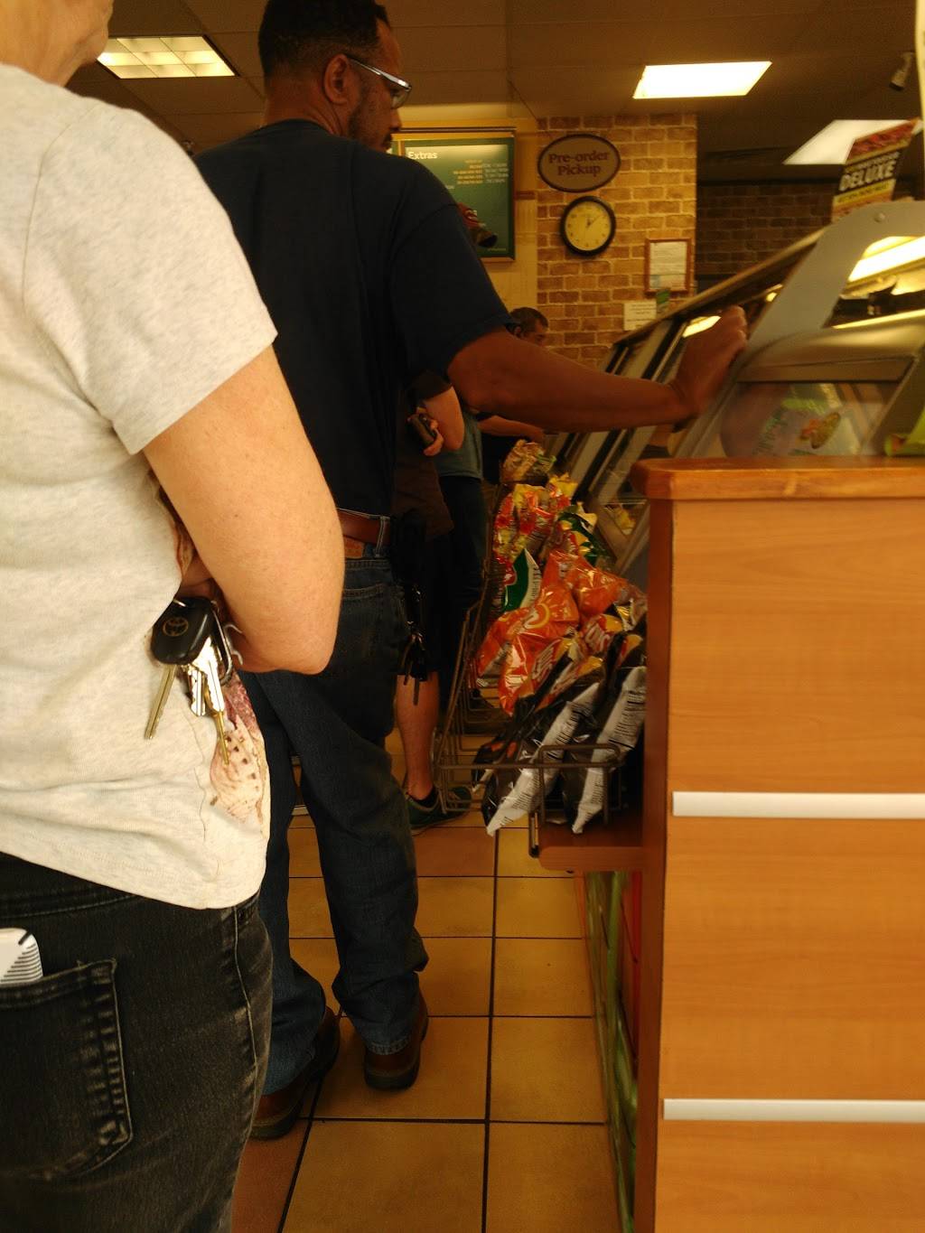 Subway Restaurants | restaurant | 320 S Colorado St, Lockhart, TX 78644, USA | 5123983011 OR +1 512-398-3011