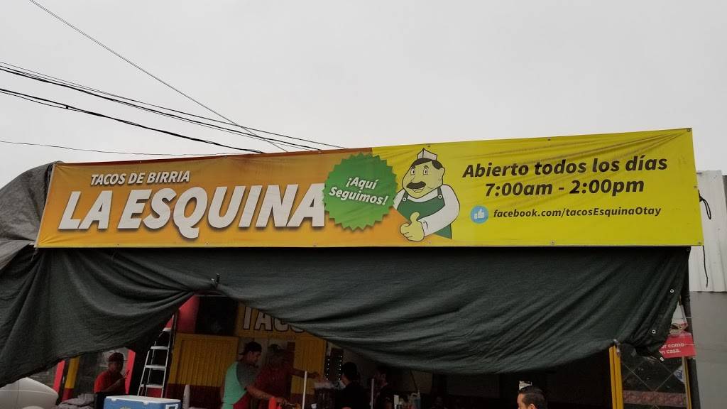 Tacos De Birria La Esquina | restaurant | Avenida Universidad 101c, Indeco Universidad, 22427 Tijuana, B.C., Mexico | 016642417121 OR +52 664 241 7121