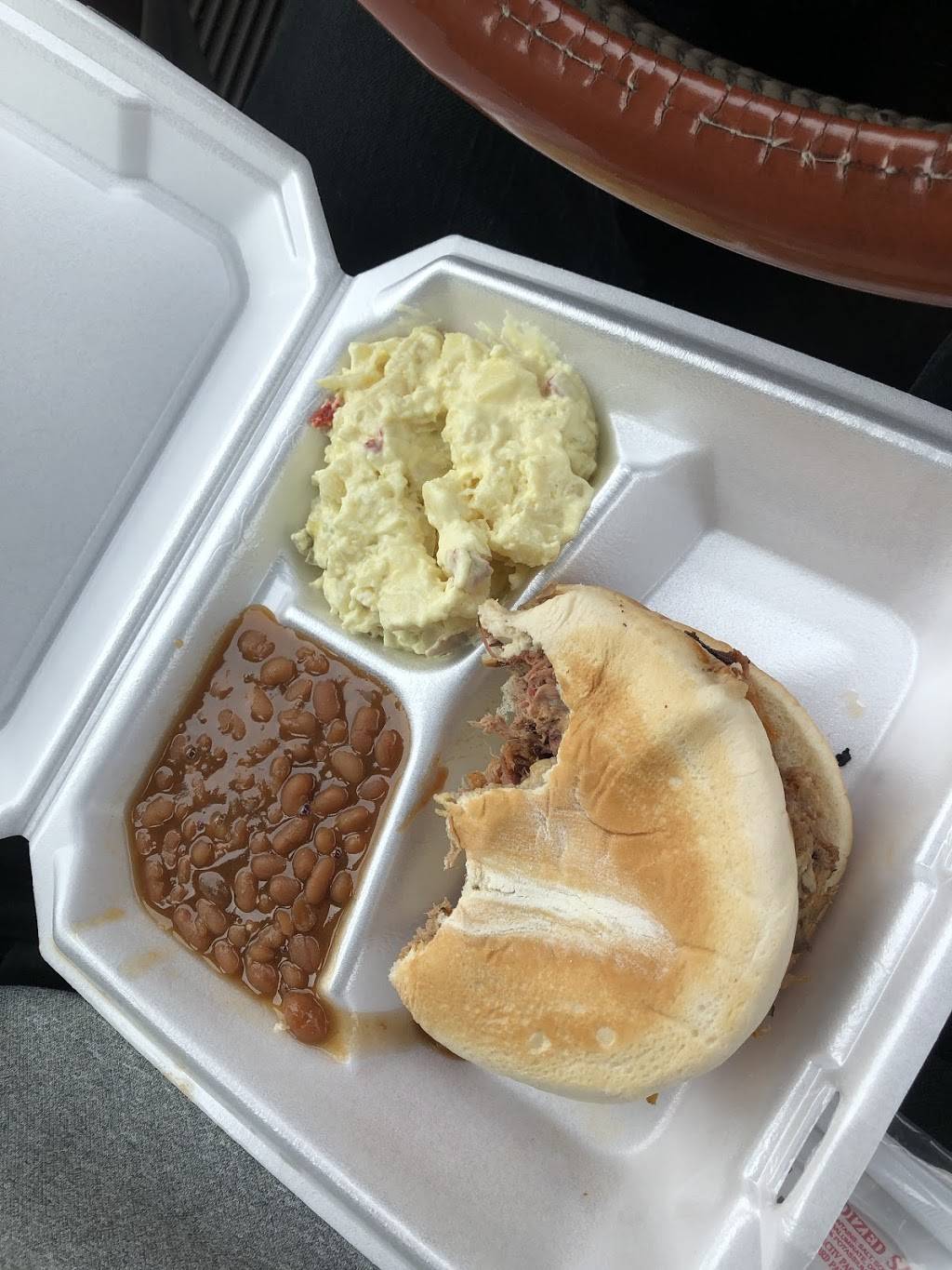 Constant Smoke BBQ | restaurant | 3414 Lebanon Pike, Hermitage, TN 37076, USA | 6154007814 OR +1 615-400-7814