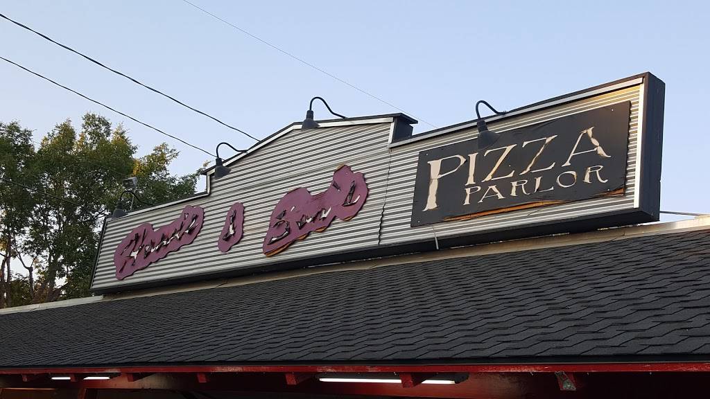 Howie & Sons Pizza Parlor | restaurant | 2430 S Mooney Blvd, Visalia, CA 93277, USA | 5597327949 OR +1 559-732-7949