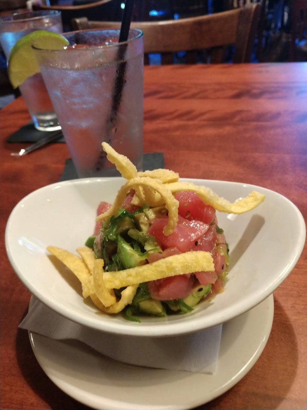 Red Rocks Cafe: Strawberry Hill in South Park | restaurant | 4223 Providence Rd #8, Charlotte, NC 28211, USA | 7043640402 OR +1 704-364-0402