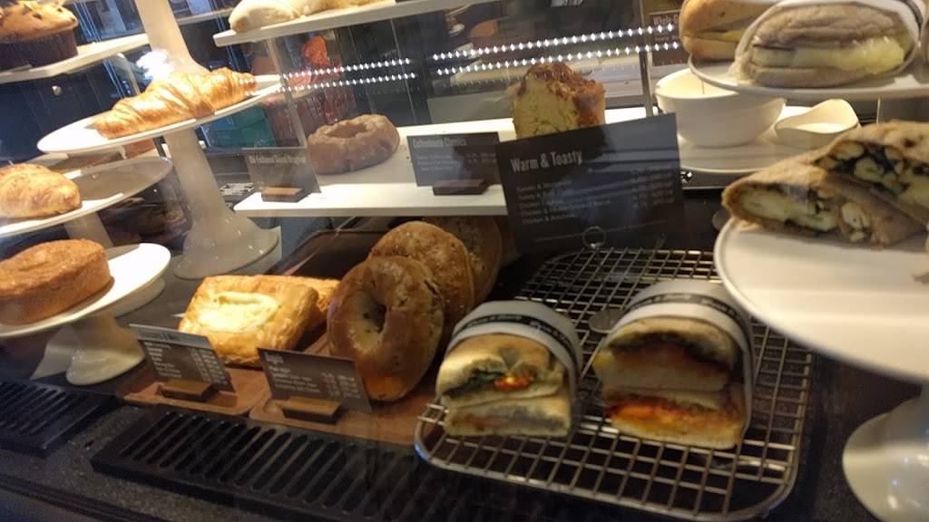 Starbucks | cafe | 48750 Seminole Dr #105, Cabazon, CA 92230, USA | 9518492149 OR +1 951-849-2149