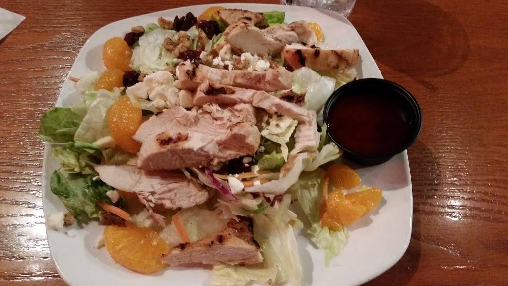 Garfields | restaurant | 67800 Mall Ring Rd # 695, St Clairsville, OH 43950, USA | 7406994778 OR +1 740-699-4778