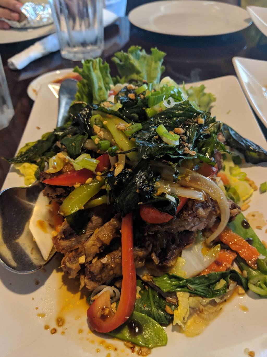 Kob Kun Fine Thai Cuisine | restaurant | 2946 Chain Bridge Rd, Oakton, VA 22124, USA | 7035398140 OR +1 703-539-8140