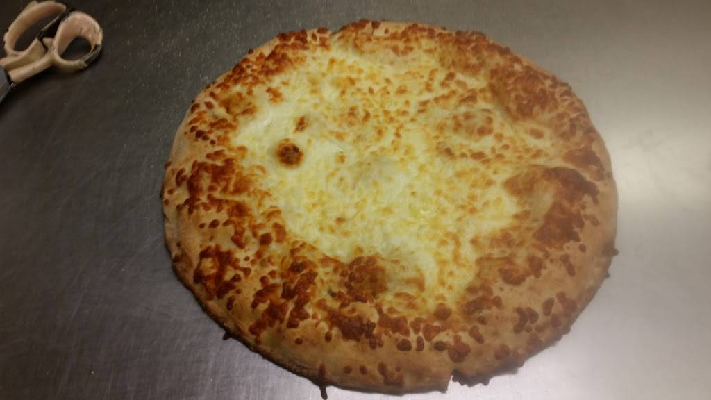 Pizza Joynt | restaurant | 655 10th Ave W, Milan, IL 61264, USA | 3097874942 OR +1 309-787-4942