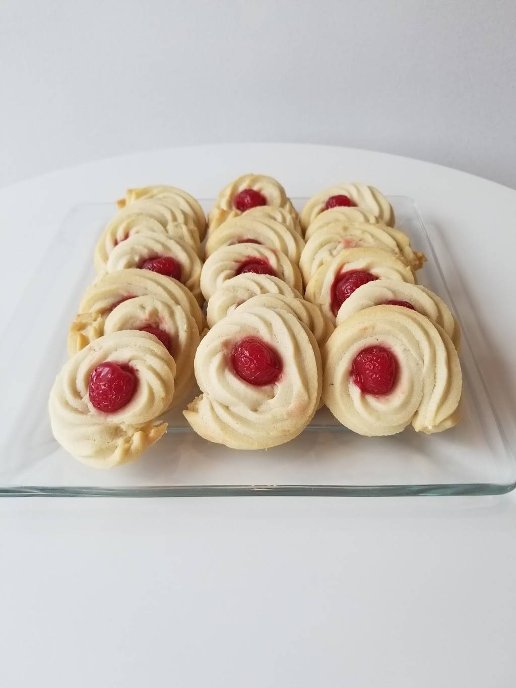 B Sweets Cakes and Desserts | bakery | 117 Munroe St, Lynn, MA 01901, USA | 7815846199 OR +1 781-584-6199