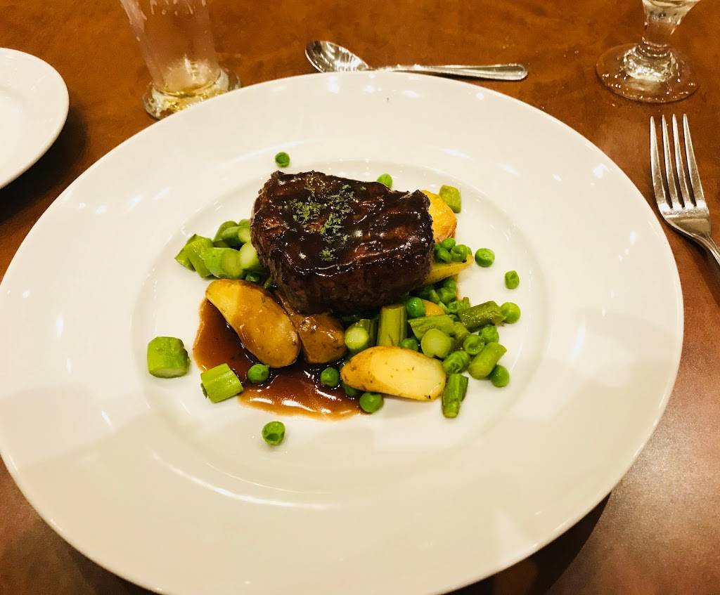 Jacob Springs Grill | restaurant | 2334 N International Pkwy, Dallas, TX 75261, USA | 9724531234 OR +1 972-453-1234