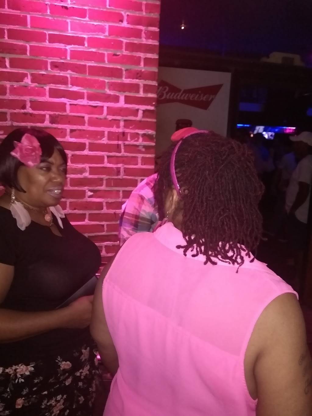 Mark IV Lounge | restaurant | 900 Church St, Norfolk, VA 23510, USA | 7576249330 OR +1 757-624-9330