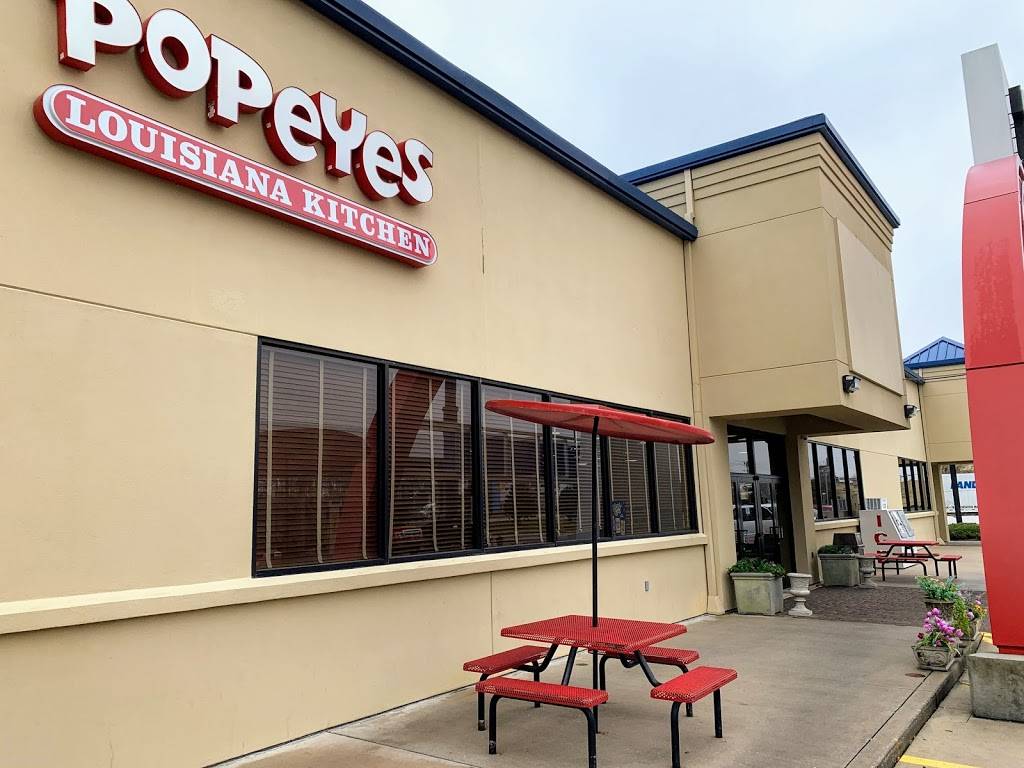 Popeyes Louisiana Kitchen | restaurant | 2301 W Lucas St, Florence, SC 29501, USA | 8432920386 OR +1 843-292-0386