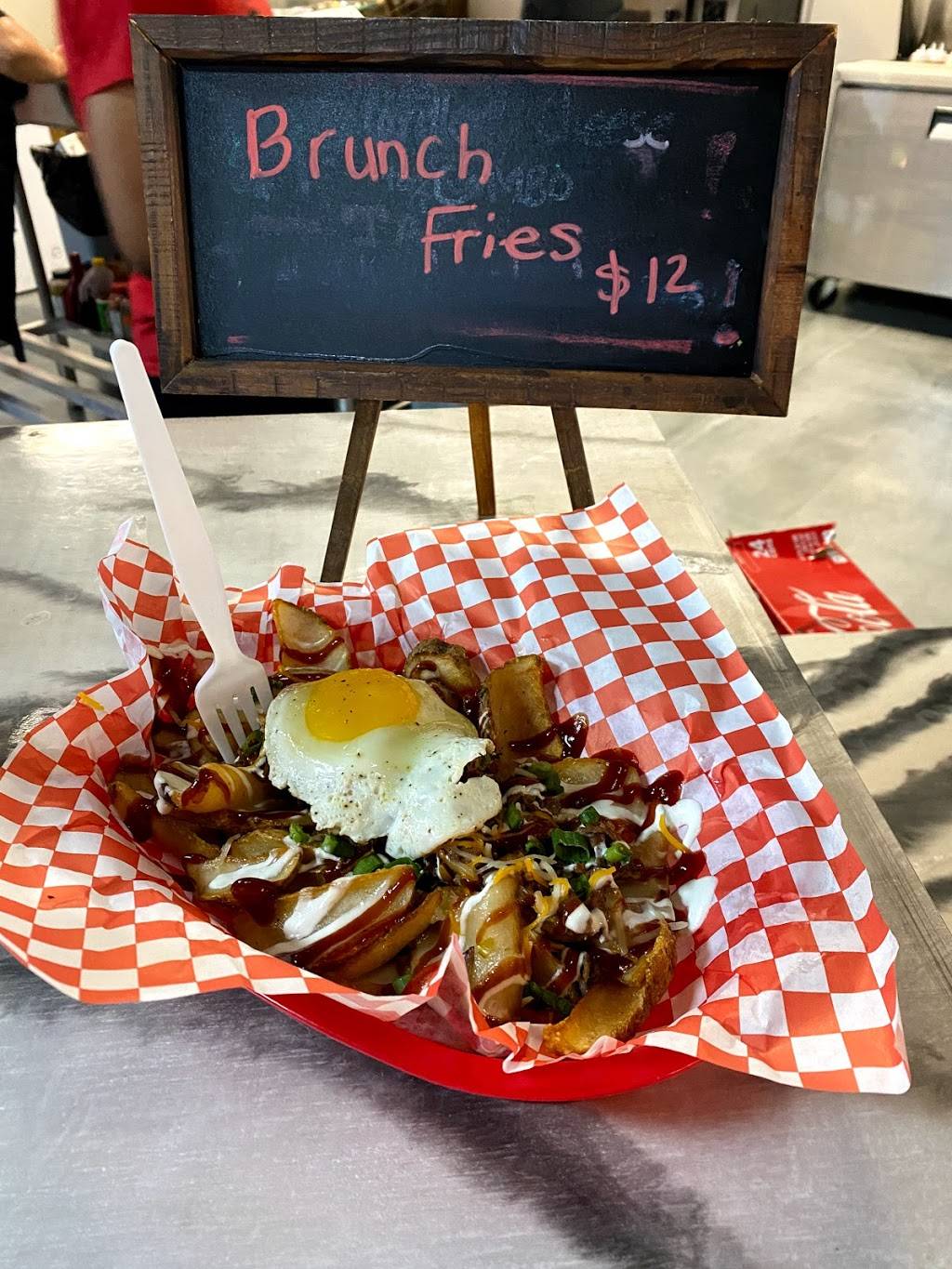 The Hot Potato | restaurant | 206 N Oak St, Roanoke, TX 76262, USA | 2149096511 OR +1 214-909-6511