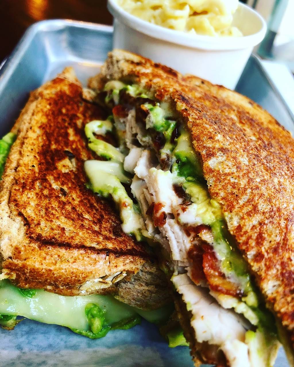 UMelt | restaurant | 129 Weybosset St, Providence, RI 02903, USA | 4013836732 OR +1 401-383-6732