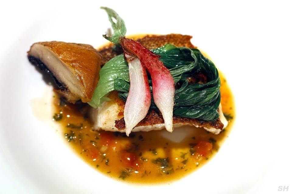 MAX Resto Lounge | restaurant | 2180 Itabashi Way, Burlington, ON L7M 5A5, Canada | 9053361500 OR +1 905-336-1500