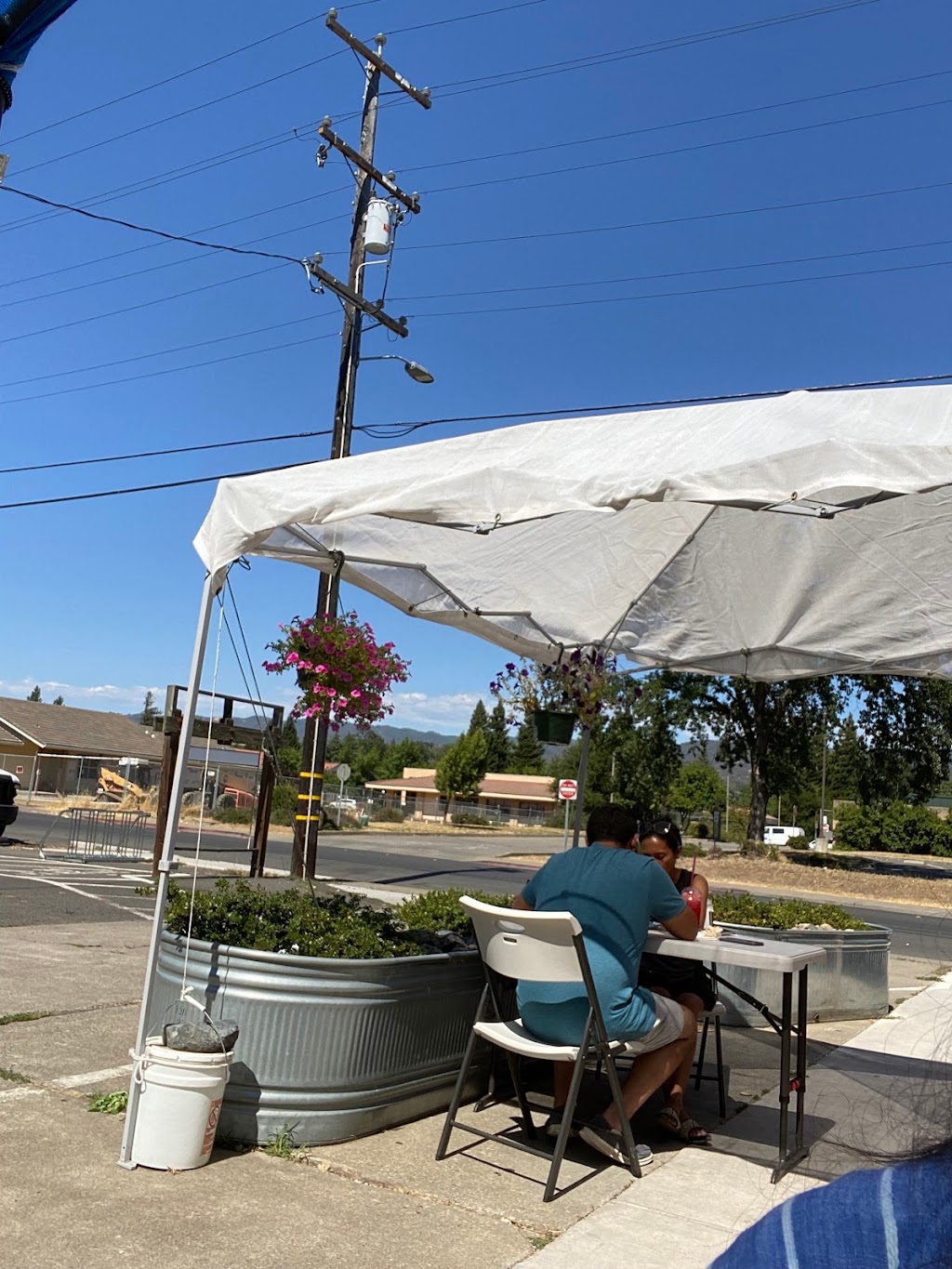 Antojitos Mary | restaurant | 676 S Orchard Ave, Ukiah, CA 95482, USA | 7073912011 OR +1 707-391-2011