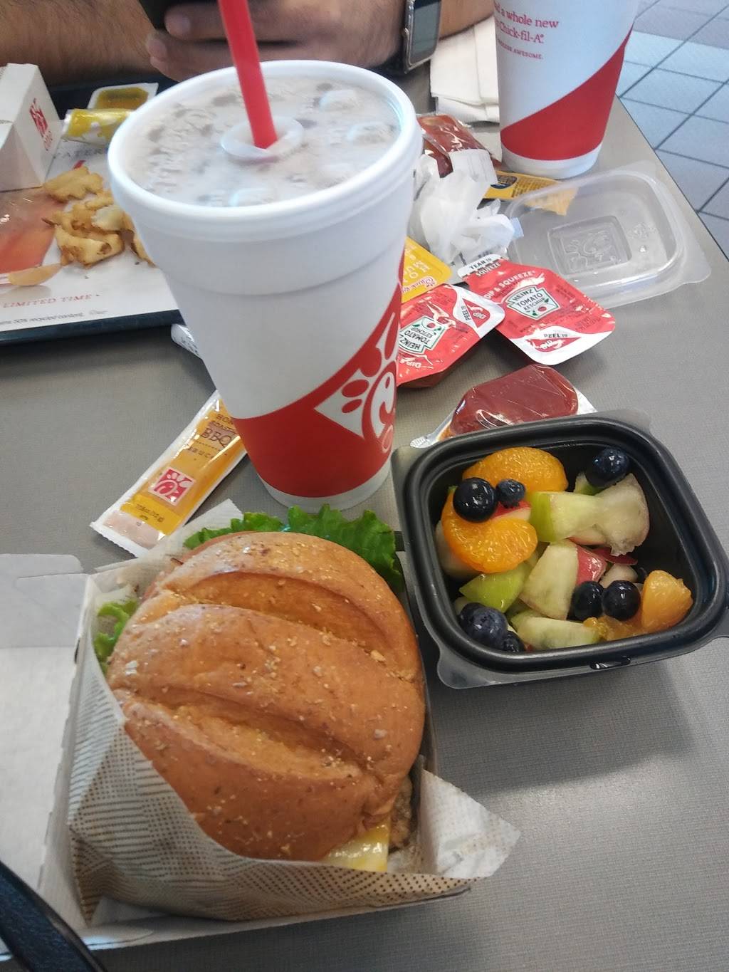 Chick-fil-A | restaurant | 2141 W Andrew Johnson Hwy, Morristown, TN 37814, USA | 4235818181 OR +1 423-581-8181