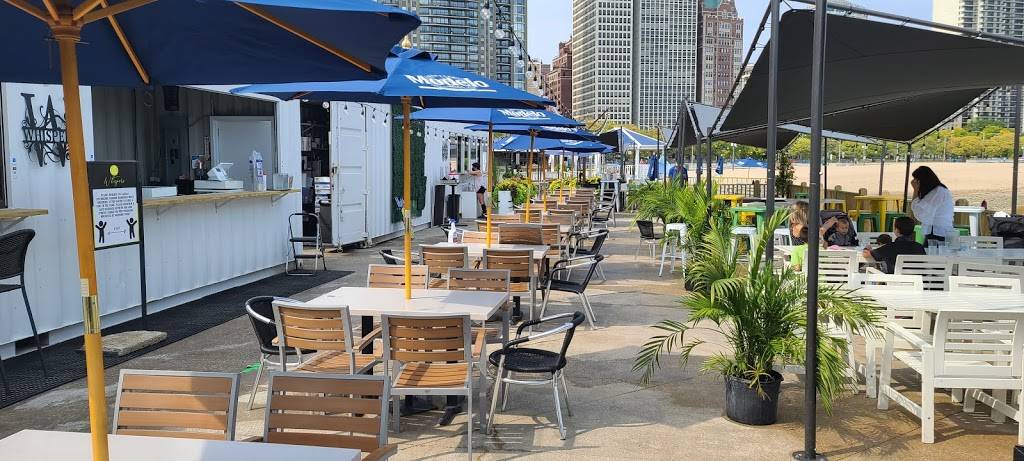 Whispers at Oak Street Beach | restaurant | 1001 N Lake Shore Dr, Chicago, IL 60611, USA | 3125220358 OR +1 312-522-0358