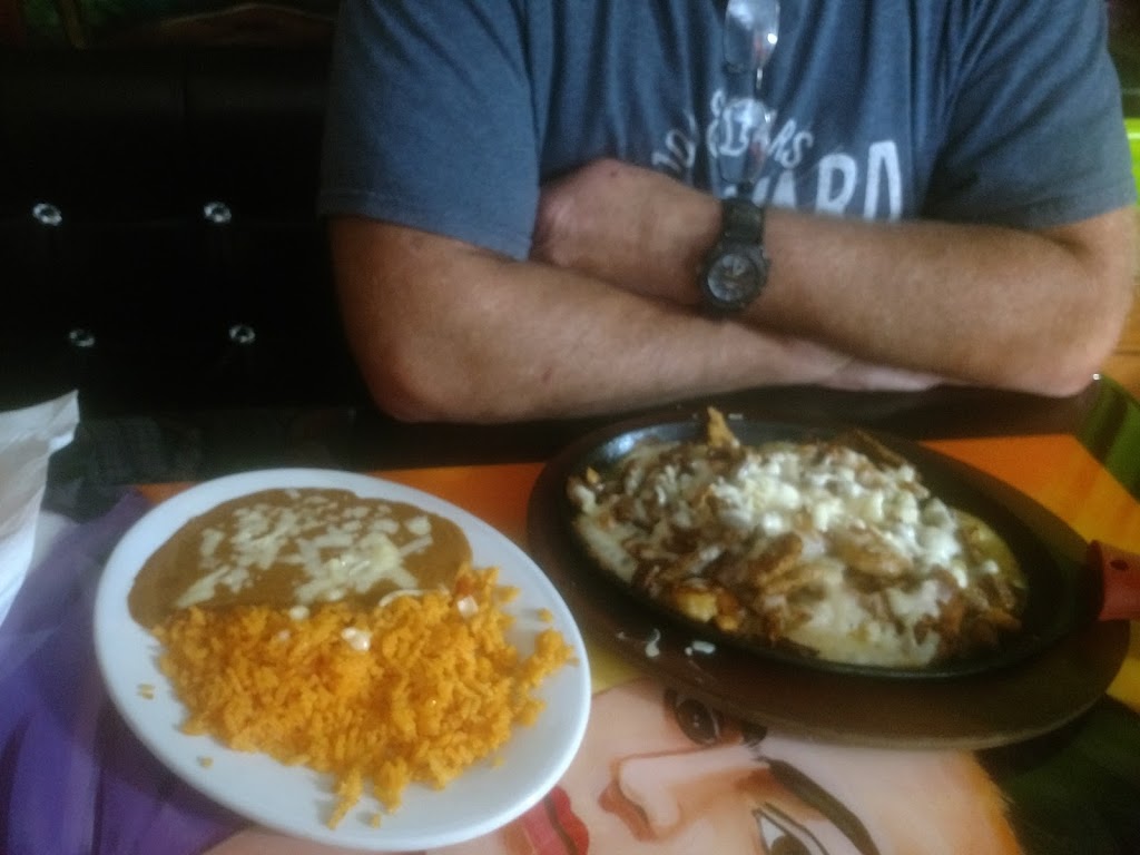 El Jovenaso 3 Mexican Restaurant | restaurant | 138 S Lake Ave, Phillips, WI 54555, USA | 7153396300 OR +1 715-339-6300